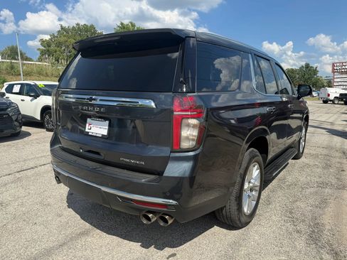 Used 2021 Chevrolet Tahoe Premier w/ Premium Package AWD/4WD image 2