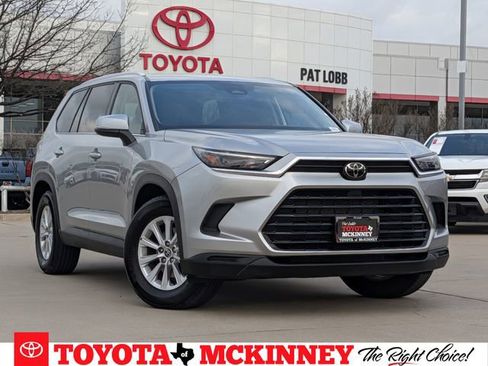 Used 2025 Toyota Grand Highlander XLE image 1