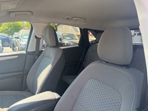 Used 2022 Ford Escape SE FWD image 10