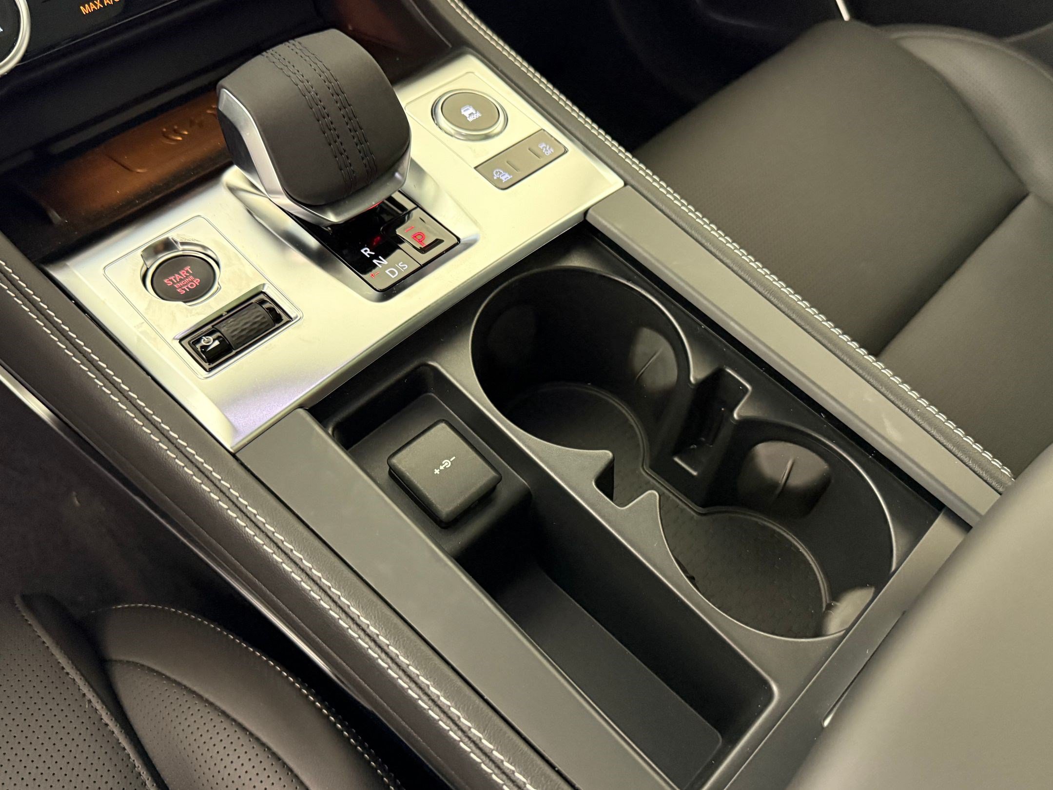 New 2026 Jaguar F-PACE R-Dynamic S AWD/4WD image 16