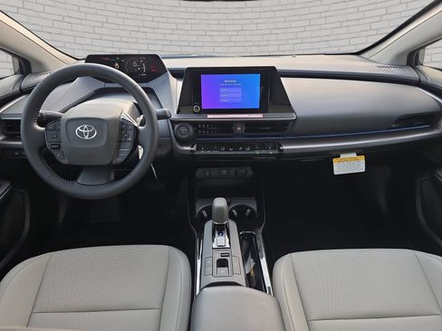 New 2027 Toyota Prius XLE FWD image 9
