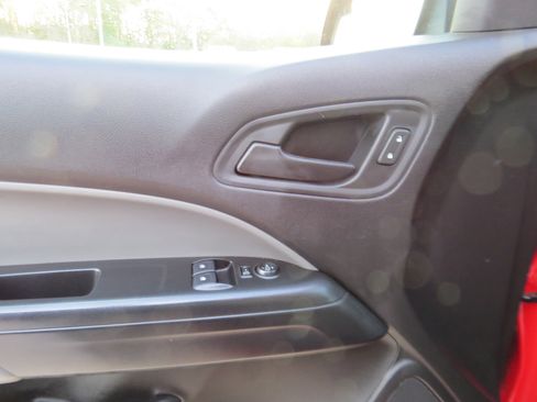 Certified 2020 Chevrolet Colorado W/T w/ WT Convenience Package image 16