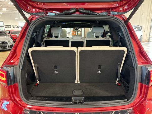 Used 2021 Mercedes-Benz GLB 250 w/ Premium Package image 50