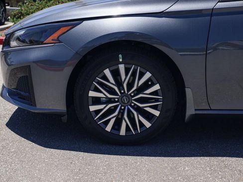 New 2026 Nissan Altima 2.5 SV FWD image 11