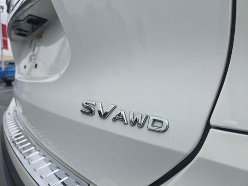 Certified 2017 Nissan Rogue SV AWD/4WD image 13