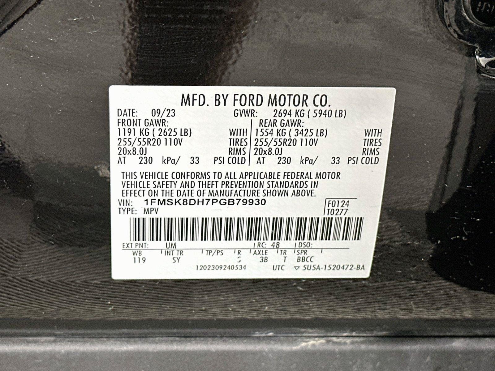 Used 2023 Ford Explorer XLT w/ Equipment Group 202A AWD/4WD image 22