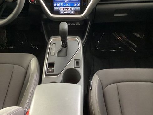 Used 2025 Subaru Crosstrek 2.5i Premium w/ Convenience Package #2 image 17