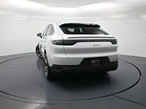Certified 2023 Porsche Cayenne Platinum Edition AWD/4WD image 27