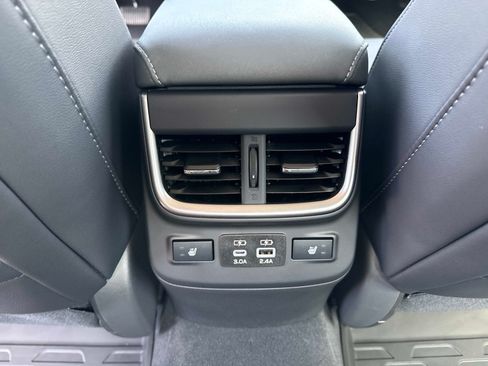 Used 2025 Subaru Legacy Limited w/ Popular Package #3 AWD/4WD image 15