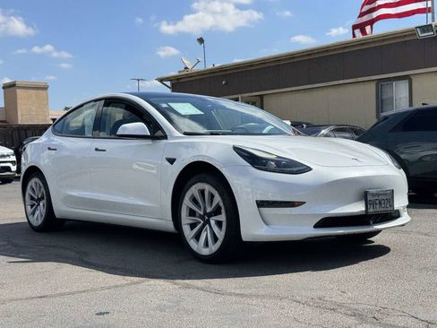 Used 2022 Tesla Model 3 Long Range AWD/4WD image 5
