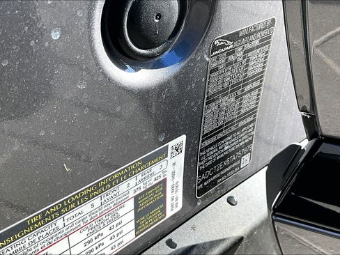 New 2026 Jaguar F-PACE R-Dynamic S image 13