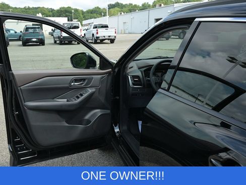 Used 2023 Nissan Rogue SV w/ SV Premium B Package AWD/4WD image 13