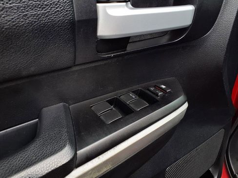 Used 2017 Toyota Tundra SR5 image 17