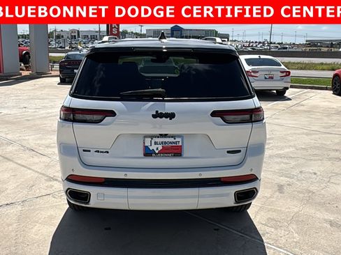 Used 2023 Jeep Grand Cherokee L Summit w/ High Altitude Package AWD/4WD image 6