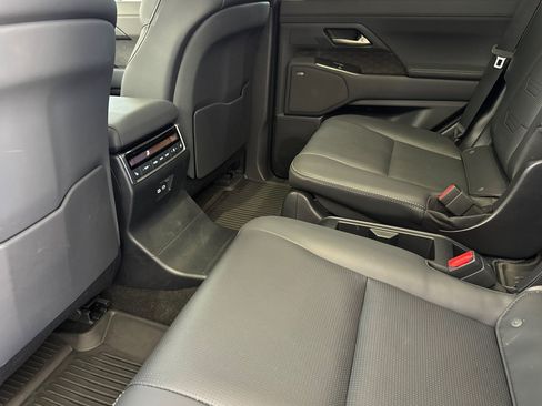 Certified 2025 Lexus GX 550 w/ Accessory Package (2T) AWD/4WD image 15