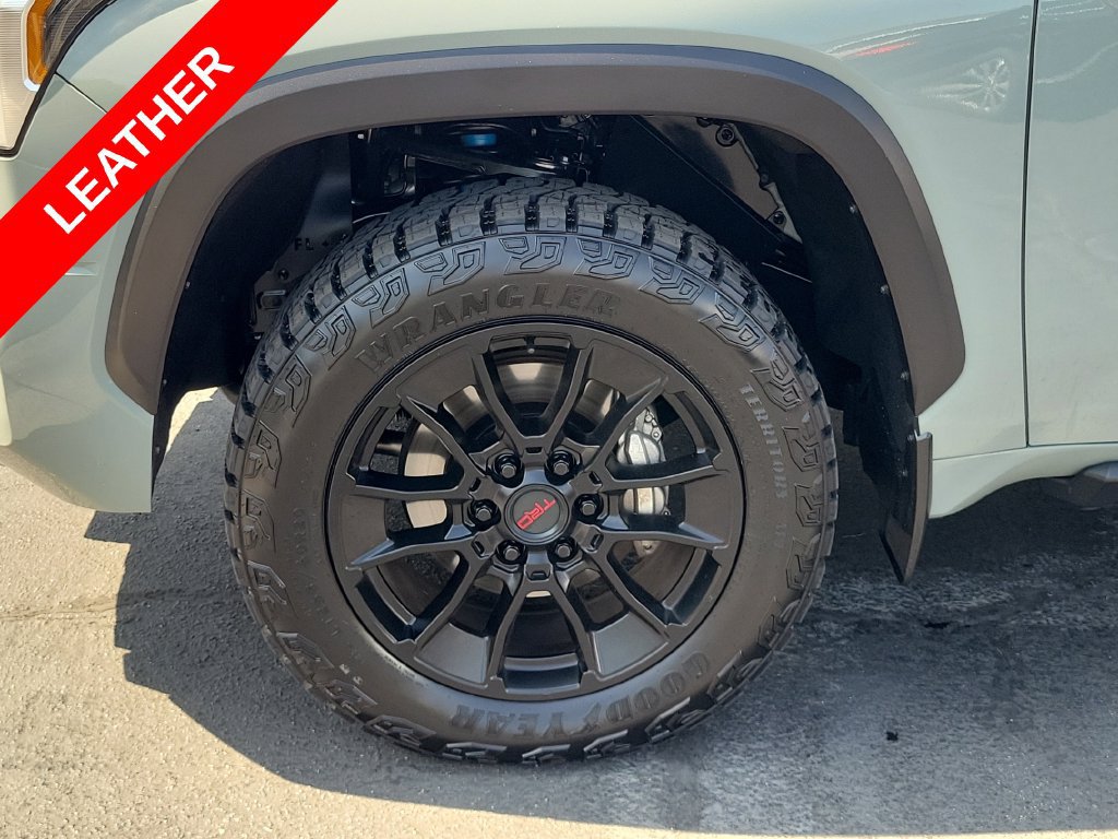 Used 2023 Toyota Tundra Limited w/ TRD Off-Road Package AWD/4WD image 6