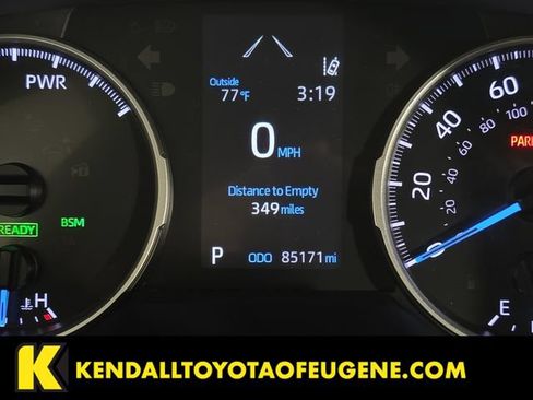 Used 2022 Toyota RAV4 LE AWD/4WD image 16
