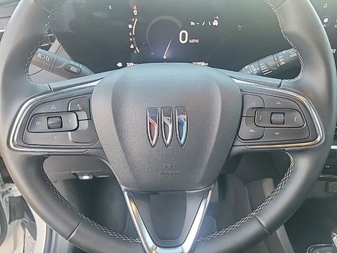 Used 2025 Buick Encore GX Preferred image 18