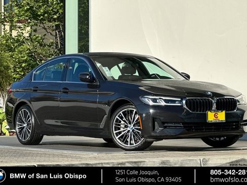 Used 2023 BMW 530e w/ Convenience Package image 1