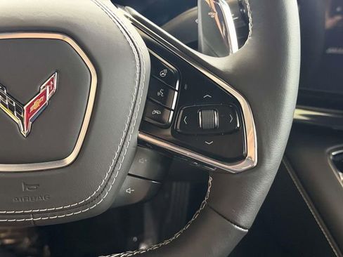 Used 2025 Chevrolet Corvette Stingray Preferred Cpe w/ Z51 Performance Package RWD image 18
