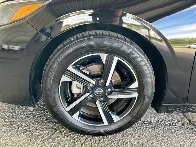 Used 2024 Nissan Sentra SV FWD image 30