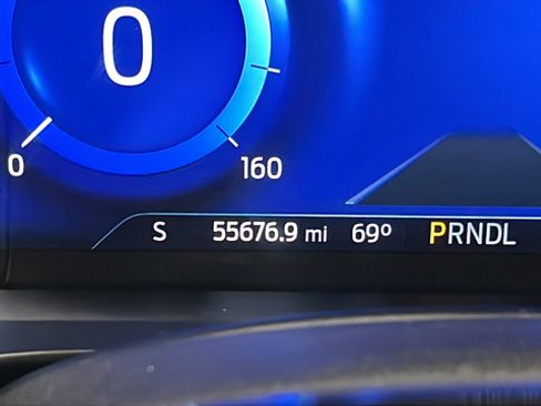 Used 2022 Ford Escape Titanium AWD/4WD image 10
