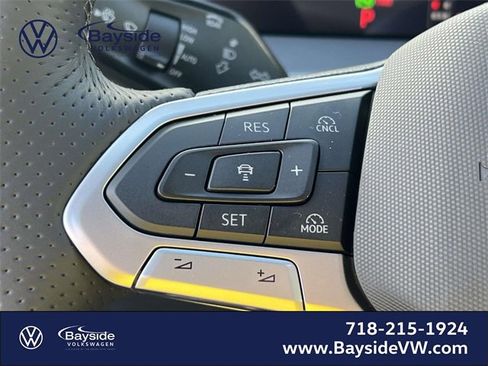 New 2026 Volkswagen Tiguan SE R-Line image 23