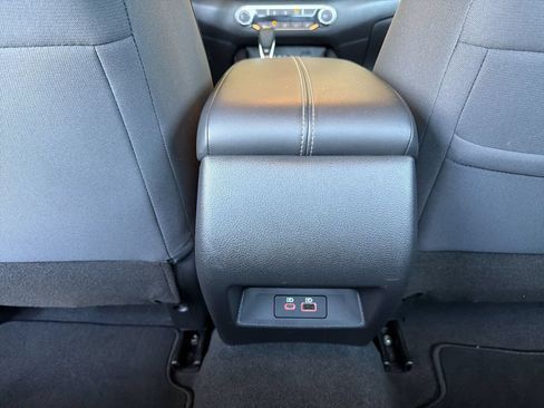 Used 2023 Nissan Altima 2.5 SV FWD image 21