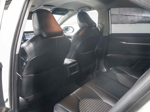 Certified 2021 Toyota Camry SE w/ Convenience Package image 19