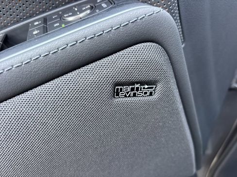 Used 2025 Lexus GX 550 image 25