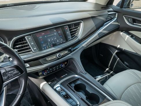 Used 2022 Buick Enclave Avenir w/ Avenir Technology Package AWD/4WD image 22
