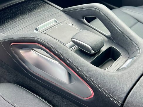 Certified 2026 Mercedes-Benz GLE 350 4MATIC image 40