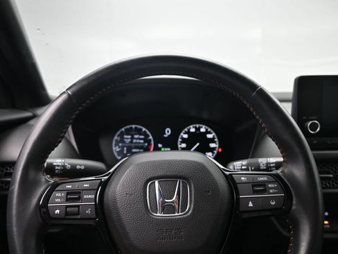 Used 2024 Honda HR-V Sport image 10