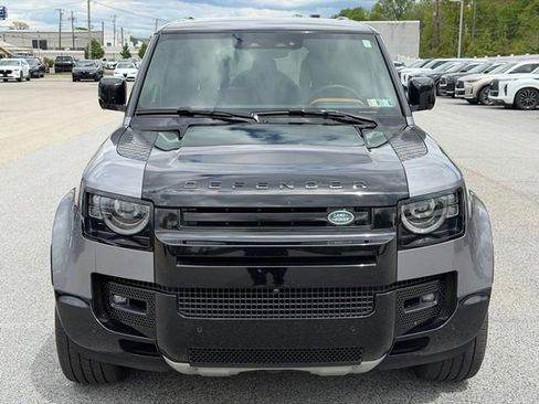 Used 2022 Land Rover Defender 110 X AWD/4WD image 2