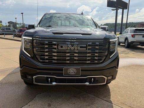 Used 2022 GMC Sierra 1500 Denali Ultimate AWD/4WD image 9