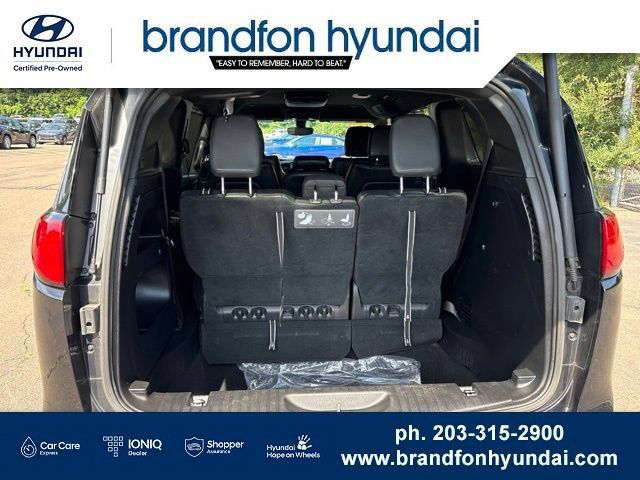 Used 2020 Chrysler Pacifica Touring-L FWD image 28