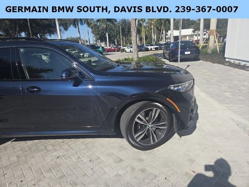 Certified 2022 BMW X7 M50i w/ Executive Package image 36
