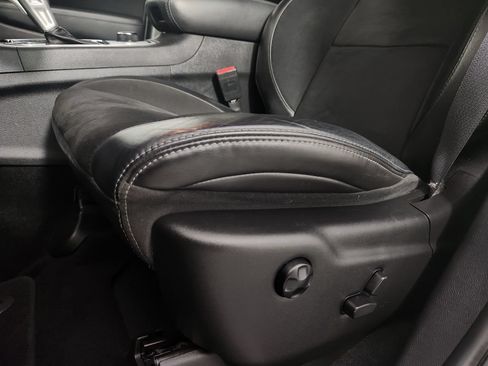 Used 2021 Jeep Grand Cherokee SRT AWD/4WD image 13