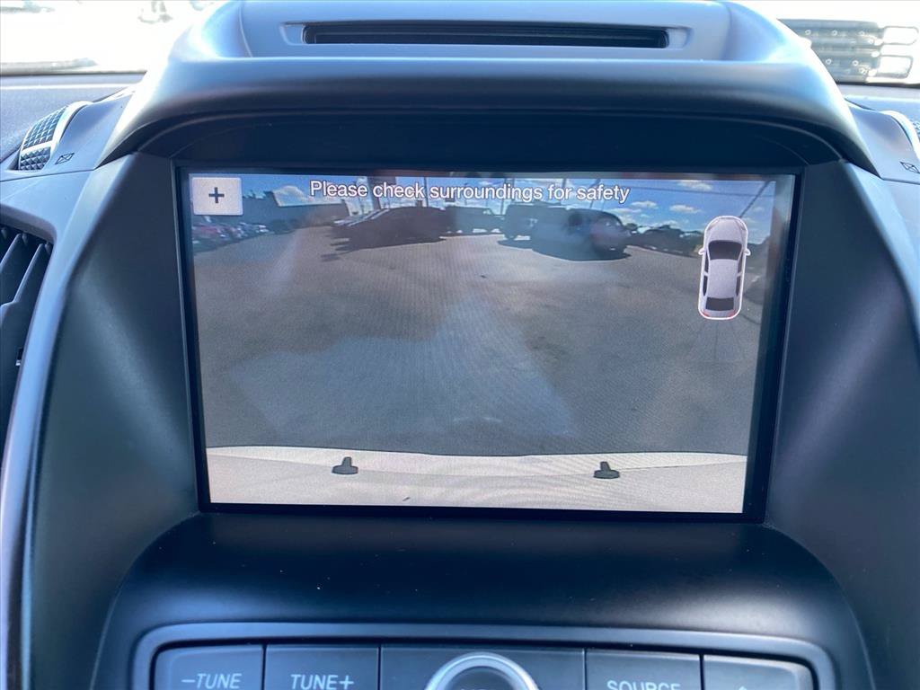 Used 2017 Ford Escape SE w/ Equipment Group 201A AWD/4WD image 15