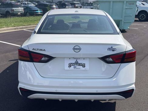 Used 2025 Nissan Altima 2.5 S FWD image 4