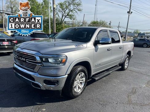 Used 2022 RAM 1500 Laramie AWD/4WD image 2