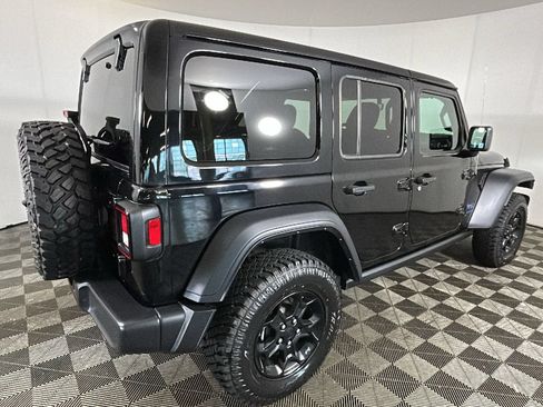 Used 2023 Jeep Wrangler Unlimited w/ Cold Weather Group AWD/4WD image 3