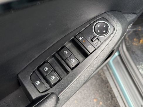 Certified 2025 Kia Seltos S FWD image 10