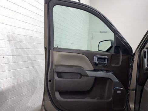 Used 2015 Chevrolet Silverado 1500 LTZ Z71 w/ LTZ Plus Package image 9