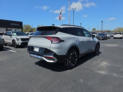 Certified 2025 Kia Sportage SX image 10