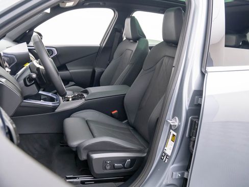 Used 2025 BMW X3 xDrive30i w/ Premium Package image 15