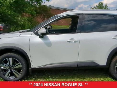 Certified 2024 Nissan Rogue SL image 12