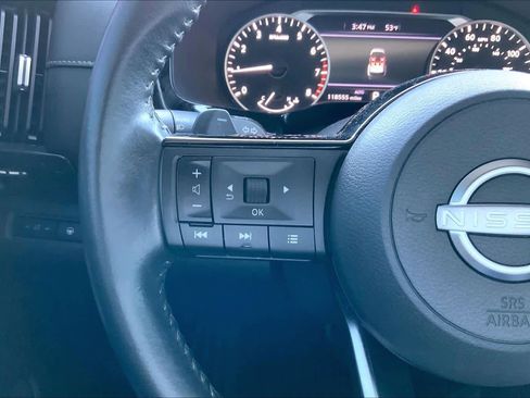 Used 2022 Nissan Pathfinder SV w/ SV Premium Package image 24