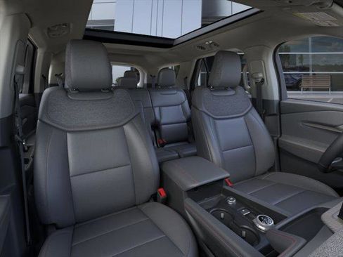 New 2026 Ford Explorer Active AWD/4WD image 10