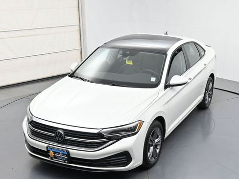 Used 2023 Volkswagen Jetta SE w/ Panoramic Sunroof Package FWD image 36